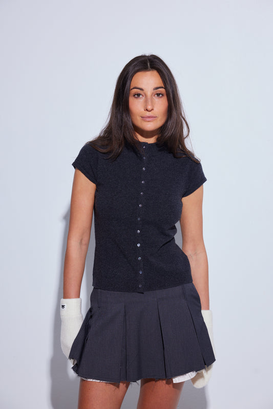 AVORIAZ FITTED BUTTON TEE