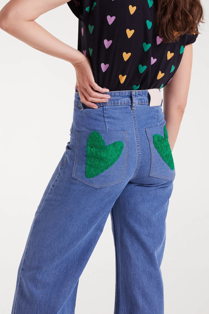 Jeans w/ Heart Embroidery