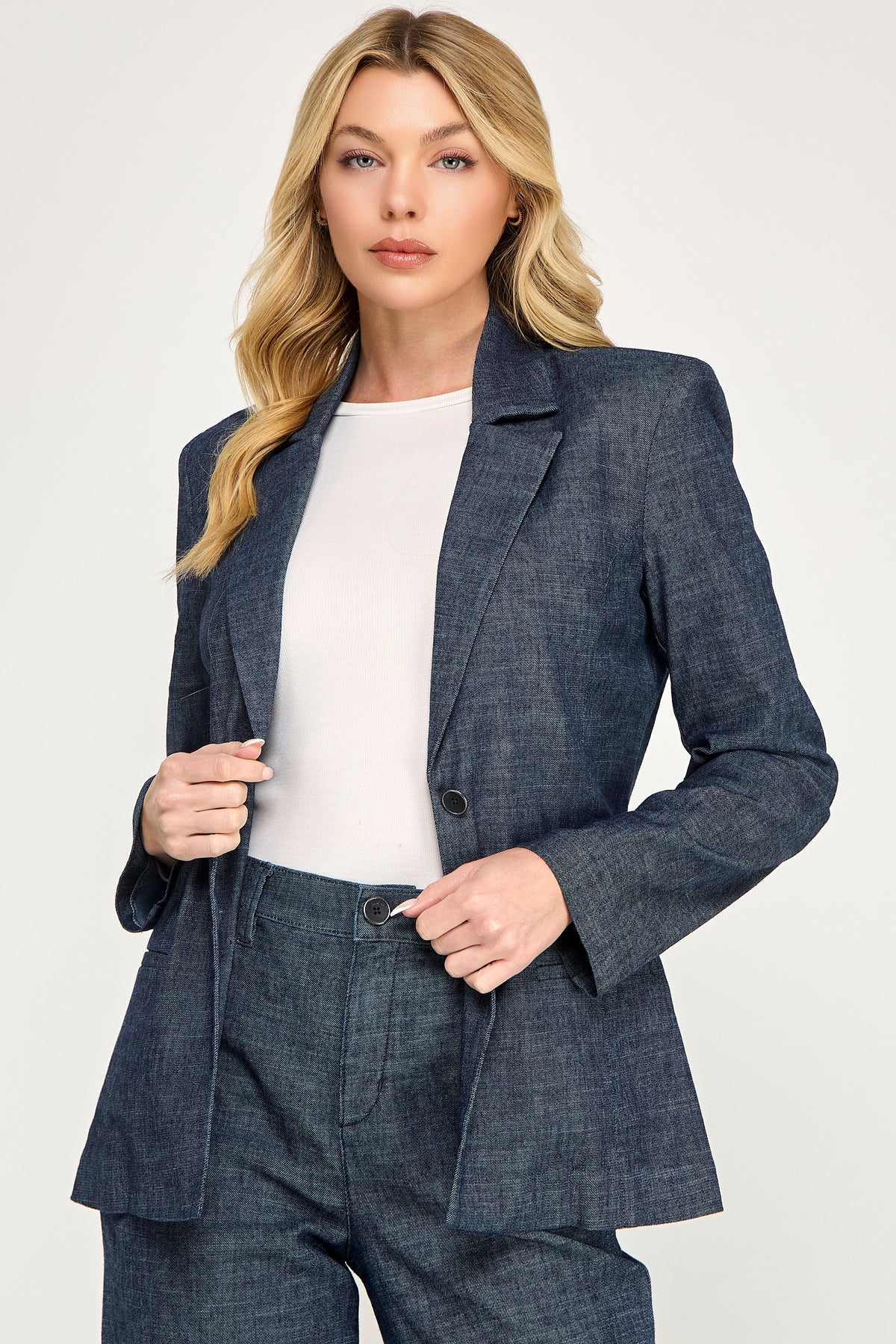 LENNOX BLAZER