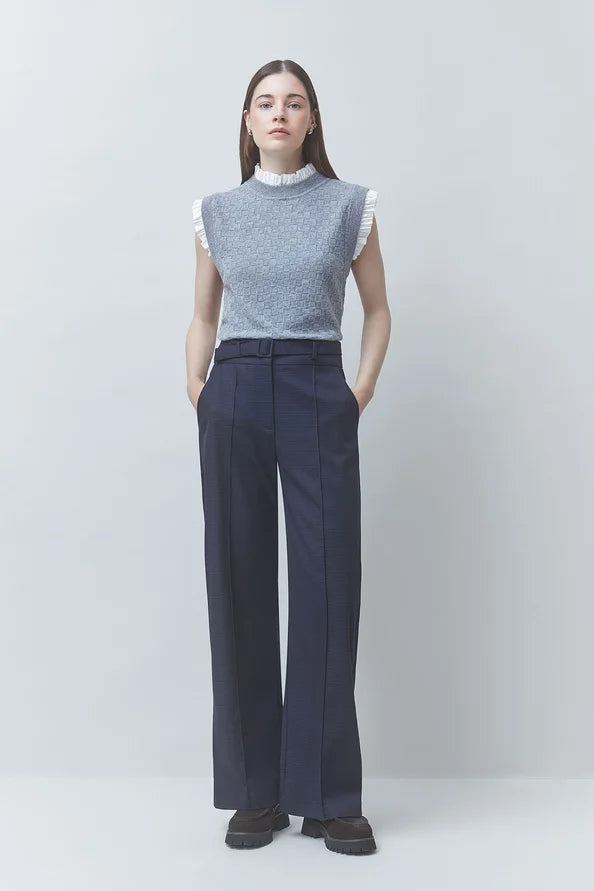 Pireo Sleeveless Jumper w/ Ruffle Details
