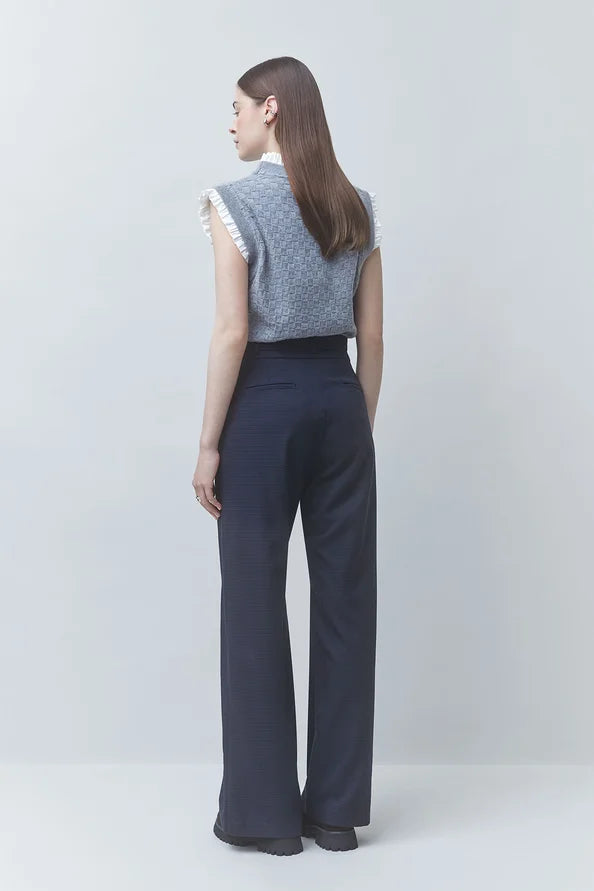 Pireo Sleeveless Jumper w/ Ruffle Details
