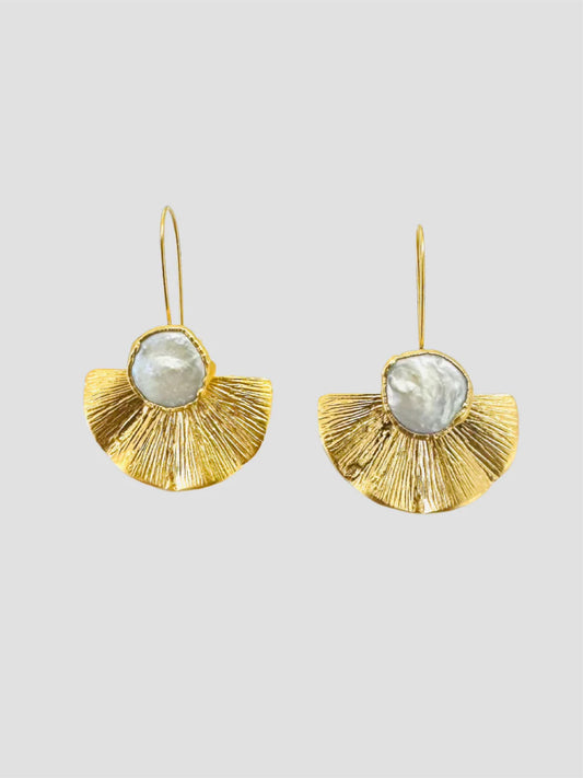 Gold Drop Pearl Earring