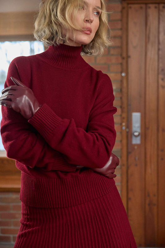 Relaxed Mock Turtleneck Sweater - Wineberry