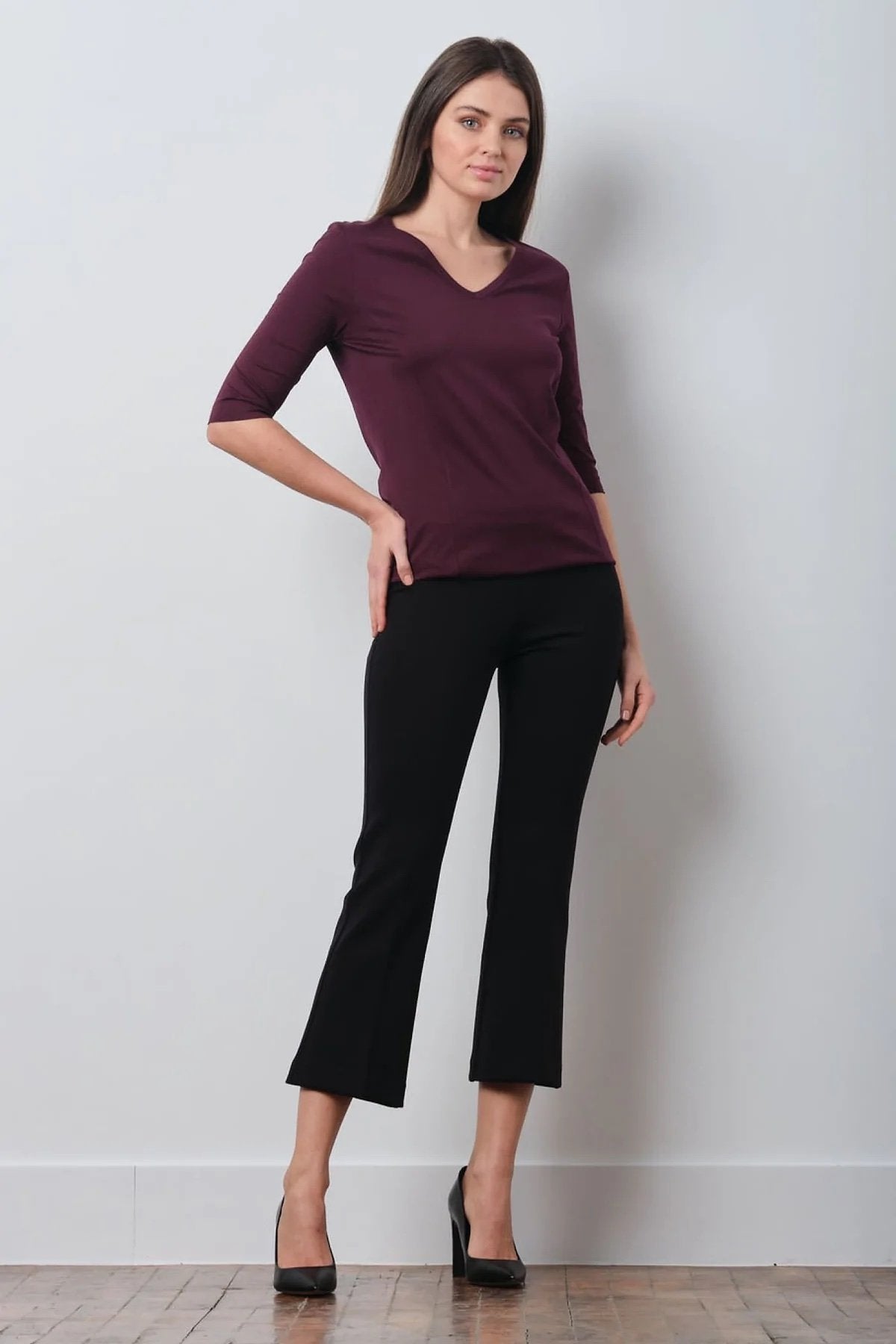 Black cropped flare pant 